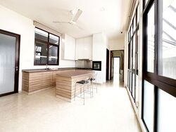 Cambridge Road (D8), Detached #474999601
